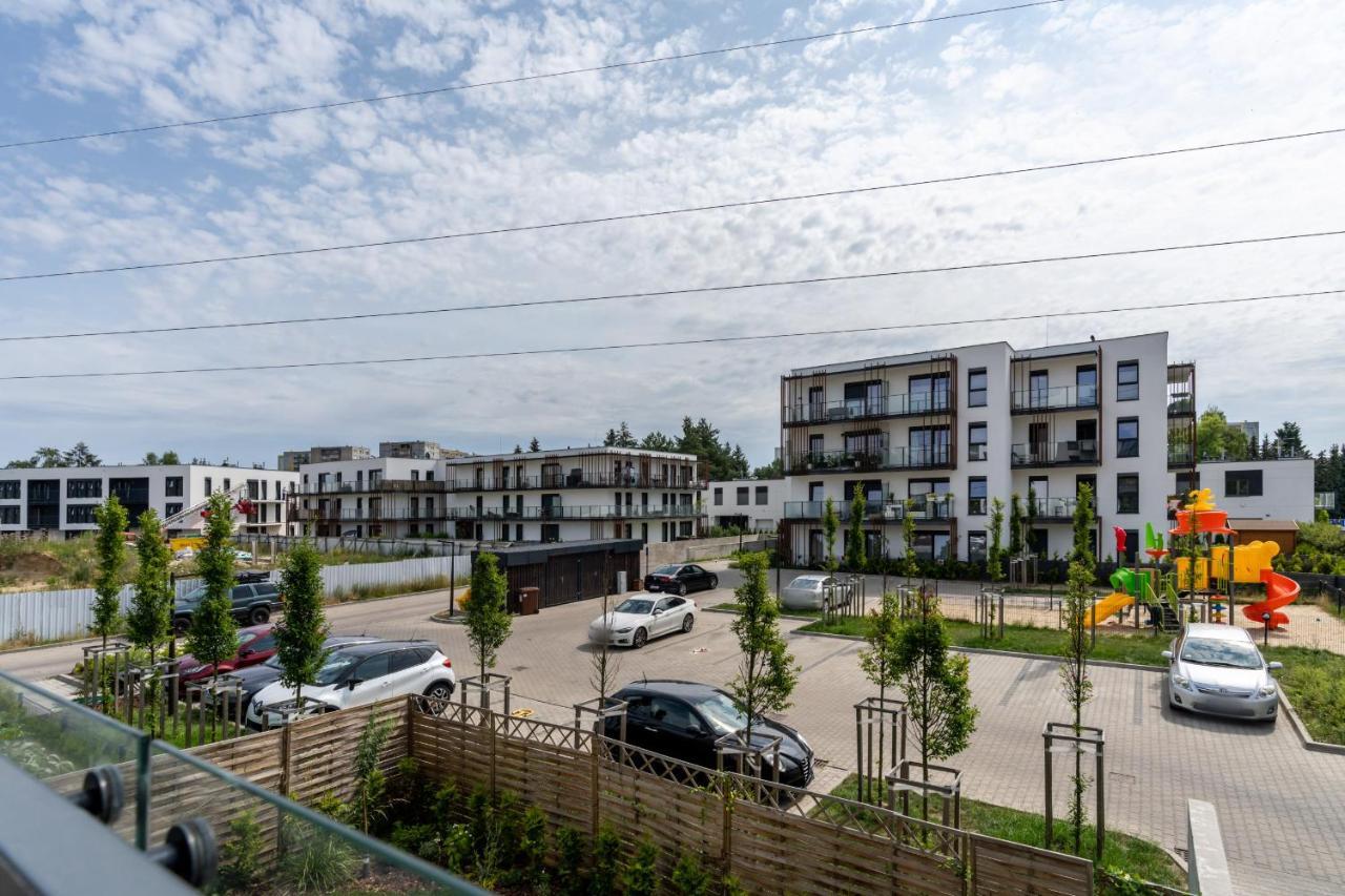 Modern Apartment With Balcony & Free Garage Poznan By Noclegi Renters Exterior foto
