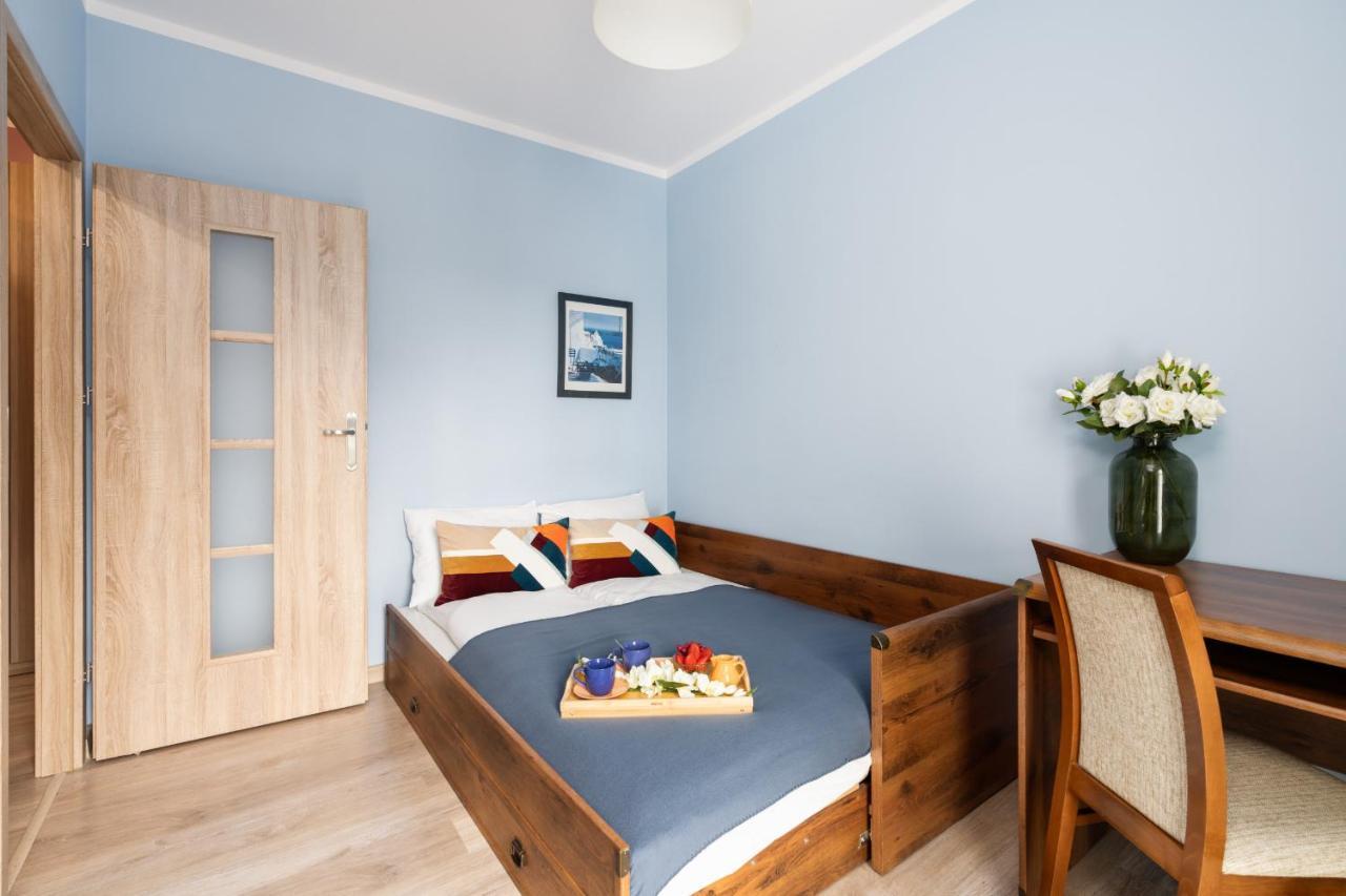 Modern Apartment With Balcony & Free Garage Poznan By Noclegi Renters Exterior foto